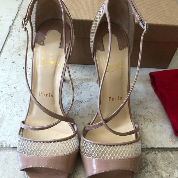 ‼️CHRISTIAN LOUBOUTIN HEELS‼️ - Picture 4 of 8
